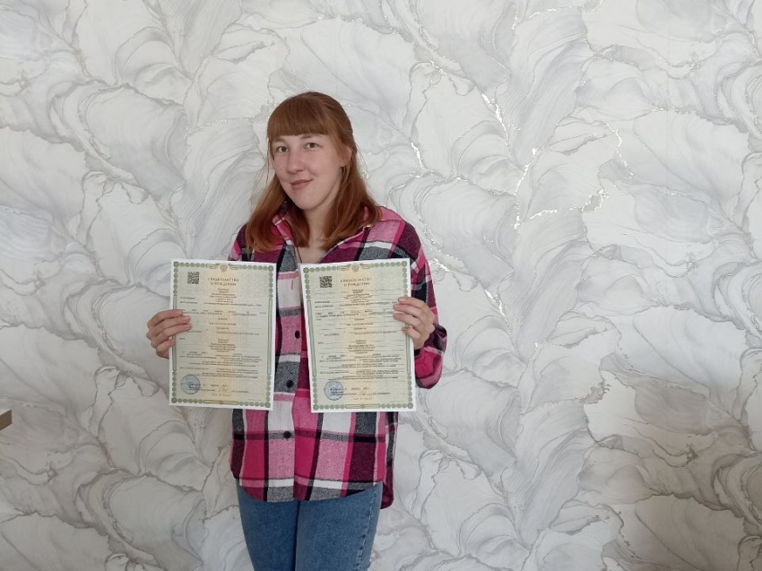 Богдана и Дарина: первая двойня с начала года зарегистрирована в Нерчинском отделе ЗАГС Забайкалья